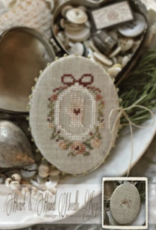 Country Stitches - CS157  Heart & Hand Needle Keep
