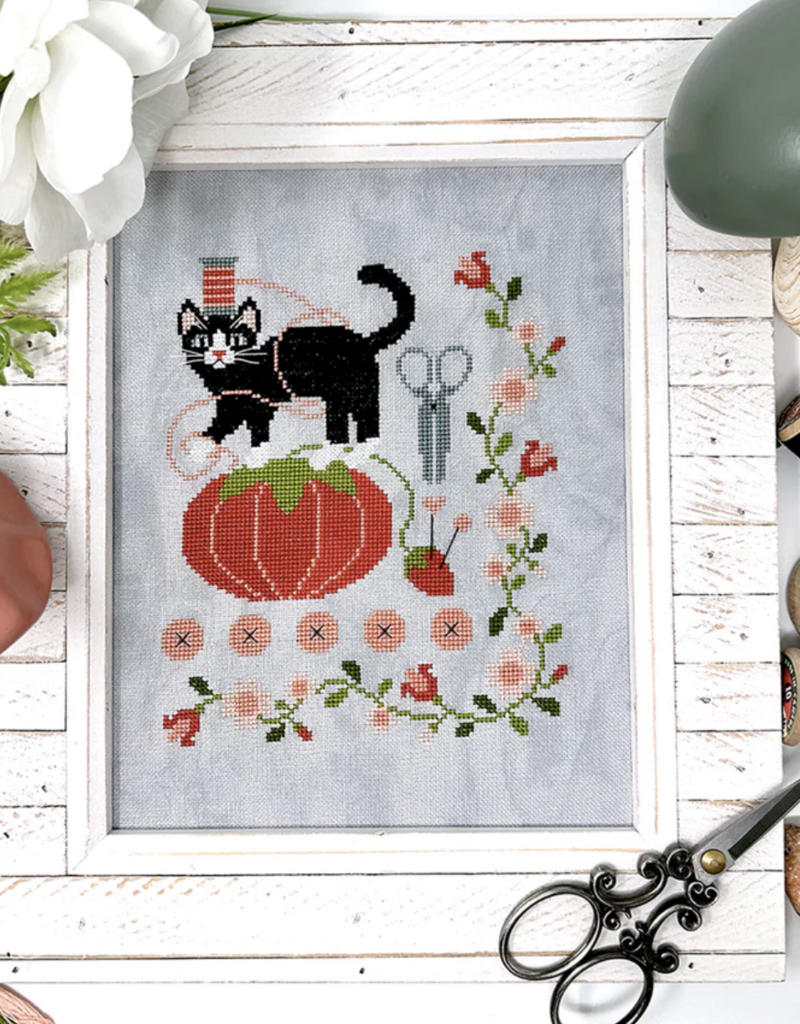 Tiny Modernist - My Cat Helper