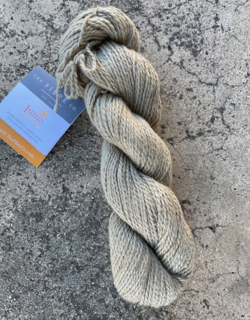 Fibre Co = Luma 260 Flax