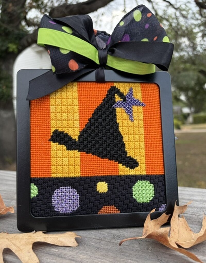 Beth Gantz - 152 Witch Hat (13M)  5" x 5"