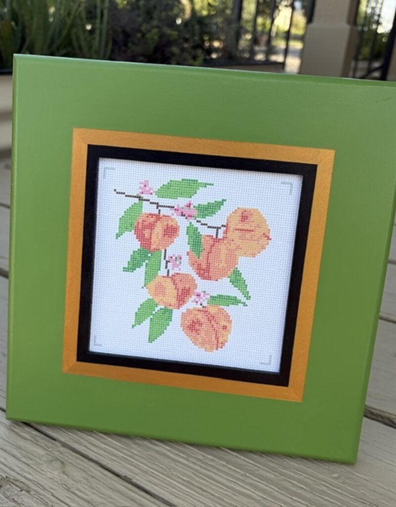 Liesel Anne Studios - KCD2987 Peaches (18M)   4-1/2" x 4-1/2"