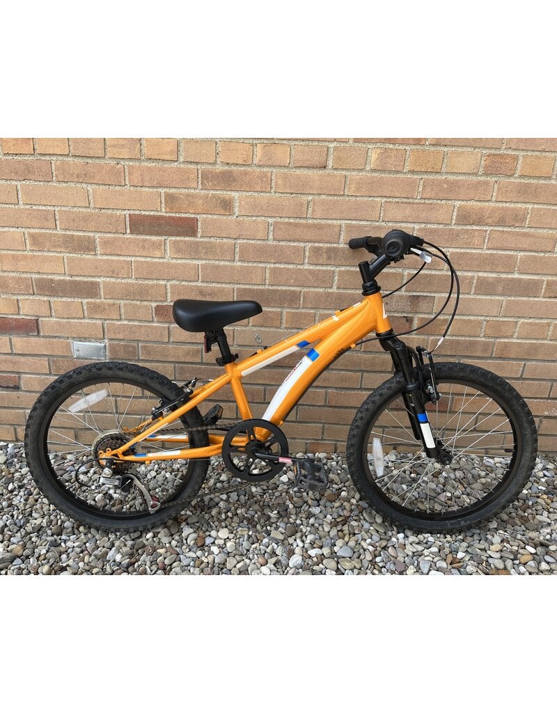 Second hand hot sale diamondback mountain bike