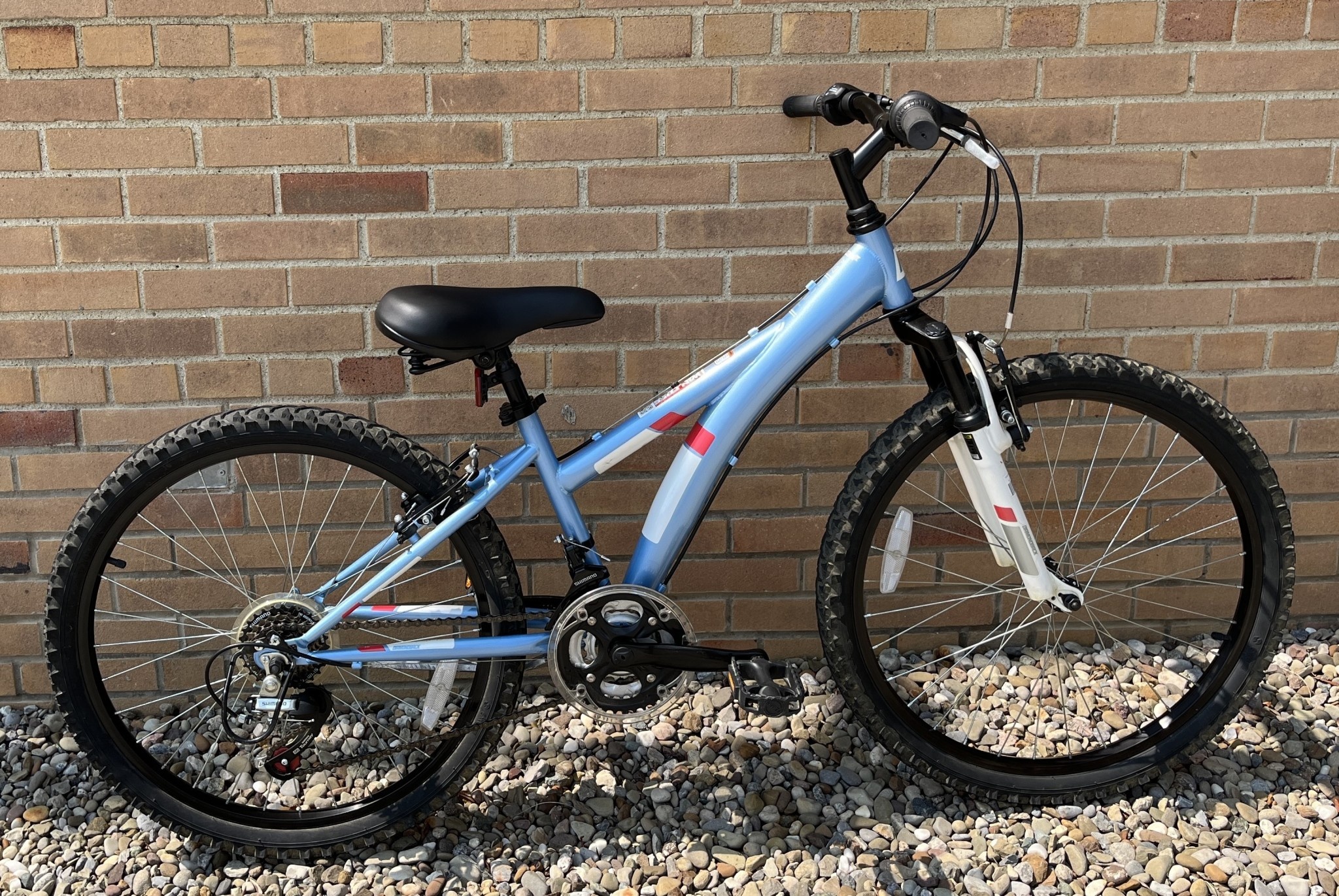 PRE OWNED 24 DIAMONDBACK MTB GIRLS Solon Bicycle The Friendly Bike Shop