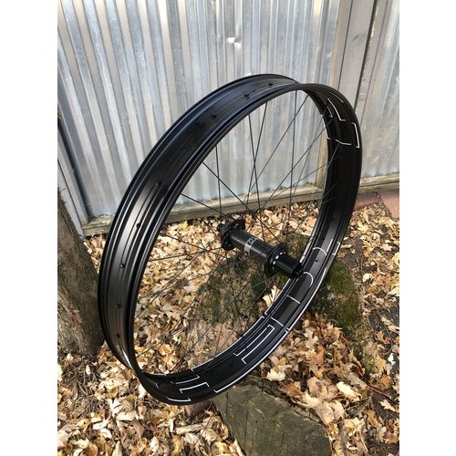 HED Big Alloy Half Deal 27.5x80mm Rear HED Big Alloy Half Deal 27.5x80mm Rear