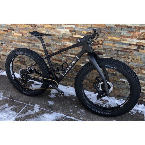 LaMere Cycles Size Med 17.5" Carbon Fat with HED carbon 27.5" Wheels LaMere Cycles Size Med 17.5" Carbon Fat with HED carbon 27.5" Wheels