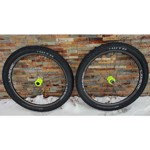 LaMere Cycles Boost Carbon 29+ Wheelset Onyx Hubs LaMere Cycles Boost Carbon 29+ Wheelset Onyx Hubs