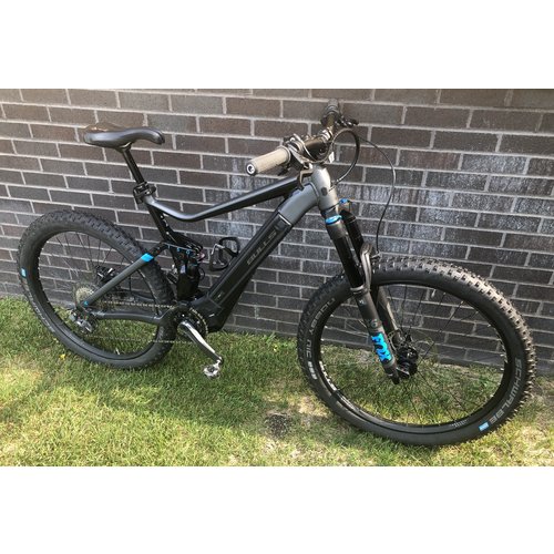 Bulls Bulls eBike E-CORE AM DI2 MD/49 Slightly Used Bulls Bulls eBike E-CORE AM DI2 MD/49 Slightly Used