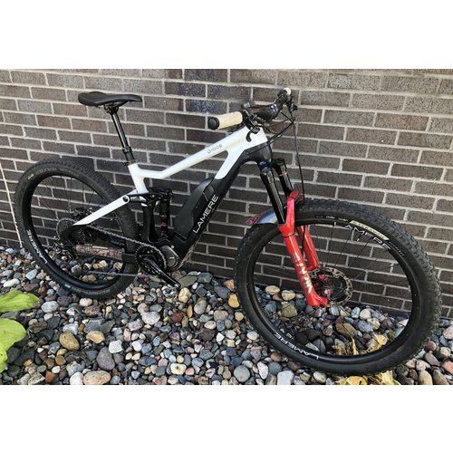 LaMere Cycles Used Med Diode Full Susp New Lyrik XT Di2 LaMere Cycles Used Med Diode Full Susp New Lyrik XT Di2
