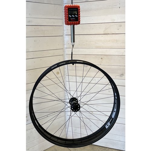 HED Big Deal Front 15x135 TA HED Big Deal Front 15x135 TA