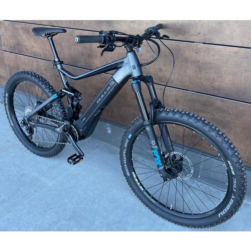 Bulls Bulls E-CORE EVO AM e-MTB, DI2 Shifting, 27.5+ Wheels, Size Medium (49cm)