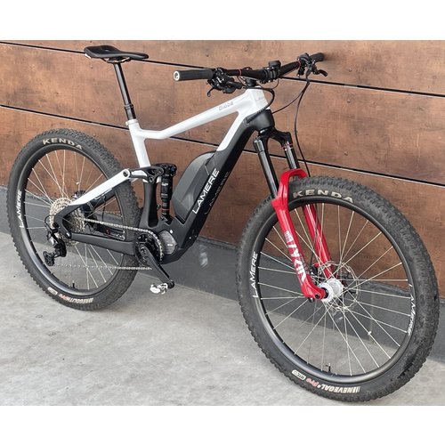 LaMere Cycles Diode, 19" Size Large, Red Lyrik LaMere Cycles Diode, 19" Size Large, Red Lyrik