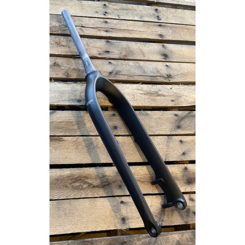 LaMere Cycles V1 Carbon Fat Bike Fork, 150 TA LaMere Cycles V1 Carbon Fat Bike Fork, 150 TA