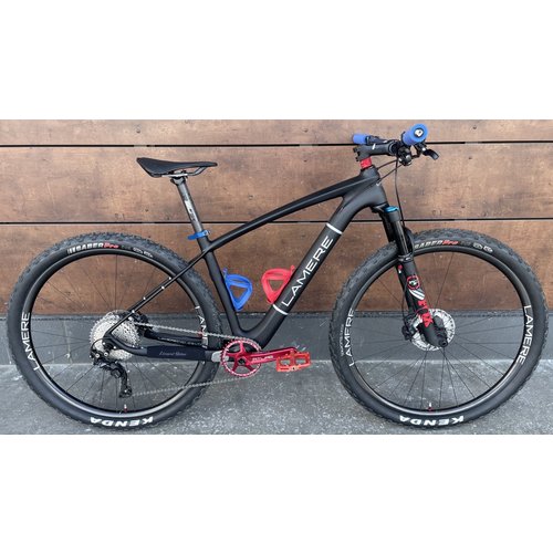 LaMere Cycles 2023 29er hardtail M/17.5" 142 Red/Blue