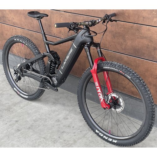 LaMere Cycles Diode V4 Red Lyrik, Medium LaMere Cycles Diode V4 Red Lyrik, Medium