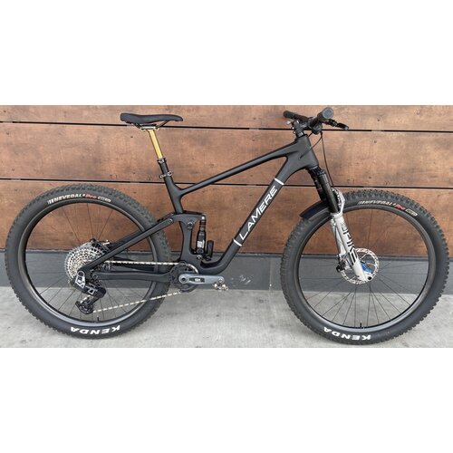 LaMere Cycles Demo LaMere Trail 135, Size XL, Short Travel, Carbon Wheels & Onyx Hubs