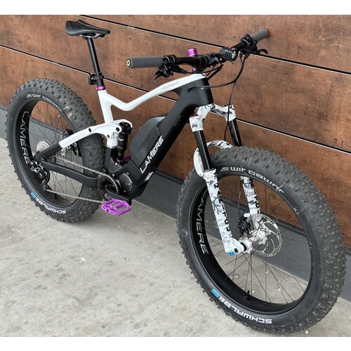 LaMere Cycles Demo eSummit, Sz Med 18", XT Di2 LaMere Cycles Demo eSummit, Sz Med 18", XT Di2