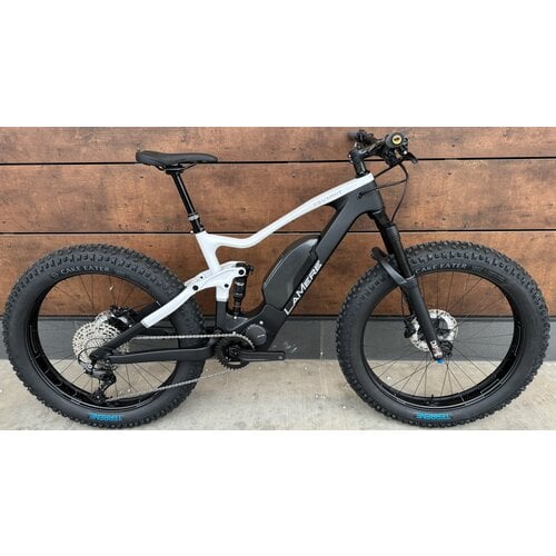 LaMere Cycles 2024 eSummit Comp, Black/White, Size Med 18"