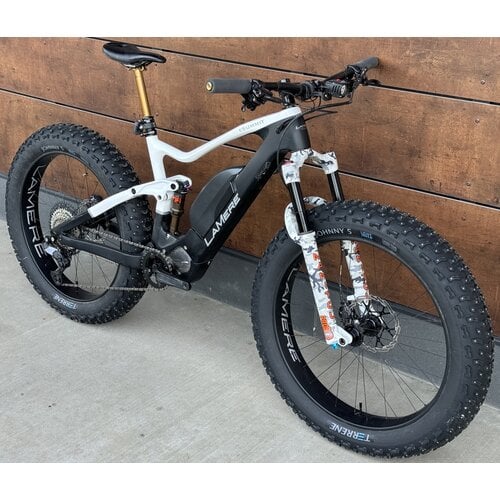LaMere Cycles eSummit, XTDi2, EP801, Sz Med 18" LaMere Cycles eSummit, XTDi2, EP801, Sz Med 18"