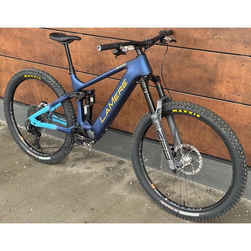LaMere Cycles 2025 Blue Dream Diode Prototype, 17.5" LaMere Cycles 2025 Blue Dream Diode Prototype, 17.5"