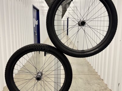 LaMere Cycles Carbon Fat Summer Wheelset, Onyx, 197/150