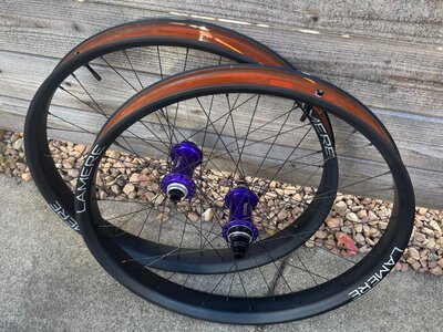Carbon Fat Onyx Candy Purple 26" 65 wide XD Driver Centerlock Carbon Fat Onyx Candy Purple 26" 65 wide XD Driver Centerlock