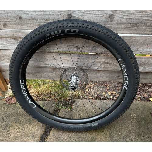 LaMere Cycles Front LaMere Carbon 29er Wheel 15x110 Silver Bitex Hub LaMere Cycles Front LaMere Carbon 29er Wheel 15x110 Silver Bitex Hub