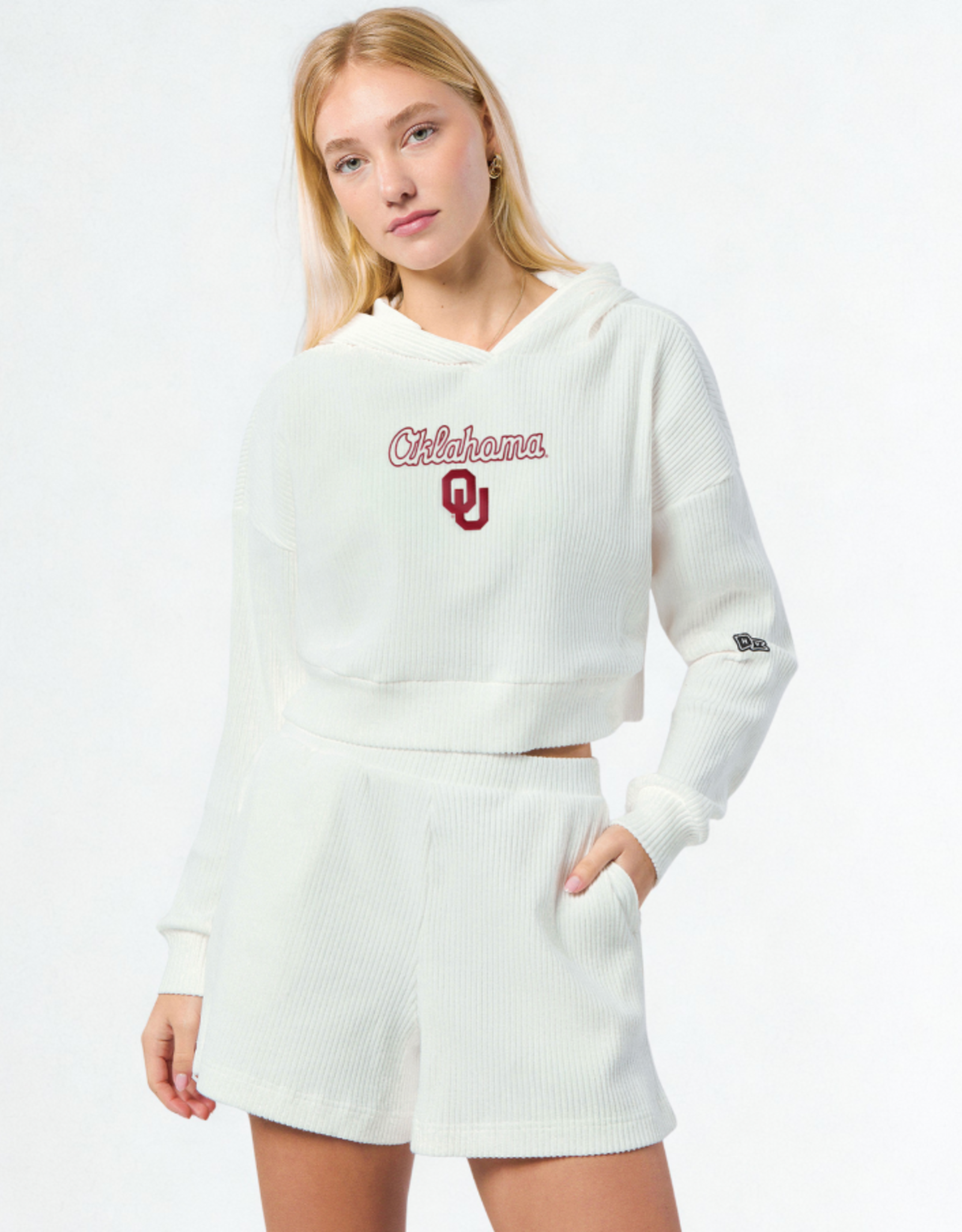 Hype & Vice Women's Oklahoma OU Warm-up Cropped Hoodie