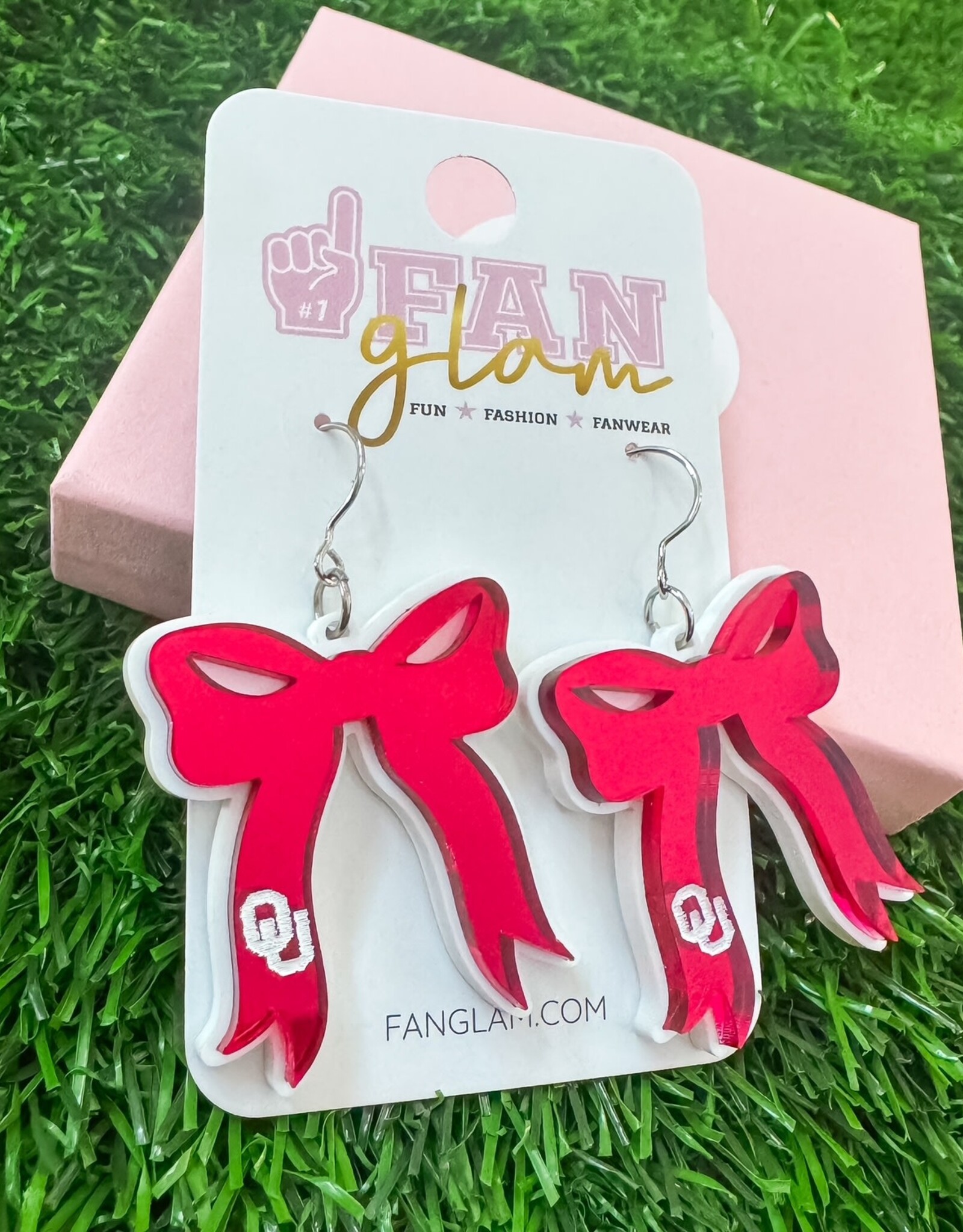 Fan Glam Acrylic Bow Dangle Earring with OU
