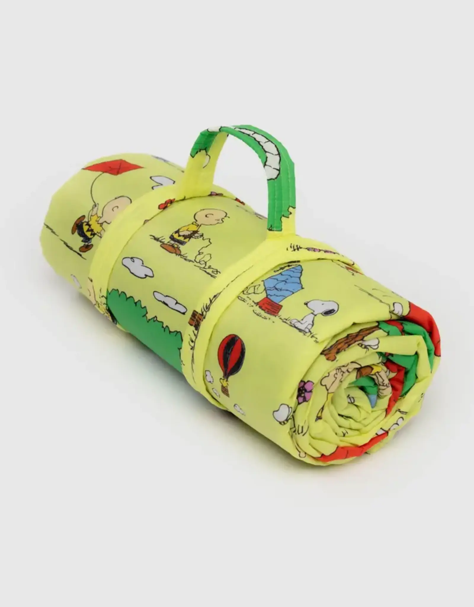 BAGGU Puffy Picnic Blanket -  Snoopy Kite Eating Tree