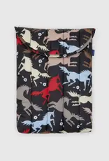 BAGGU Puffy Laptop Sleeve - Horse Cut-Outs