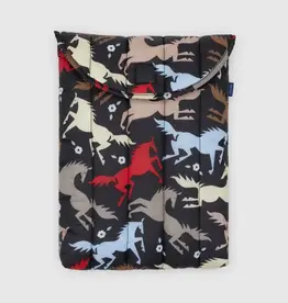 BAGGU Puffy Laptop Sleeve - Horse Cut-Outs