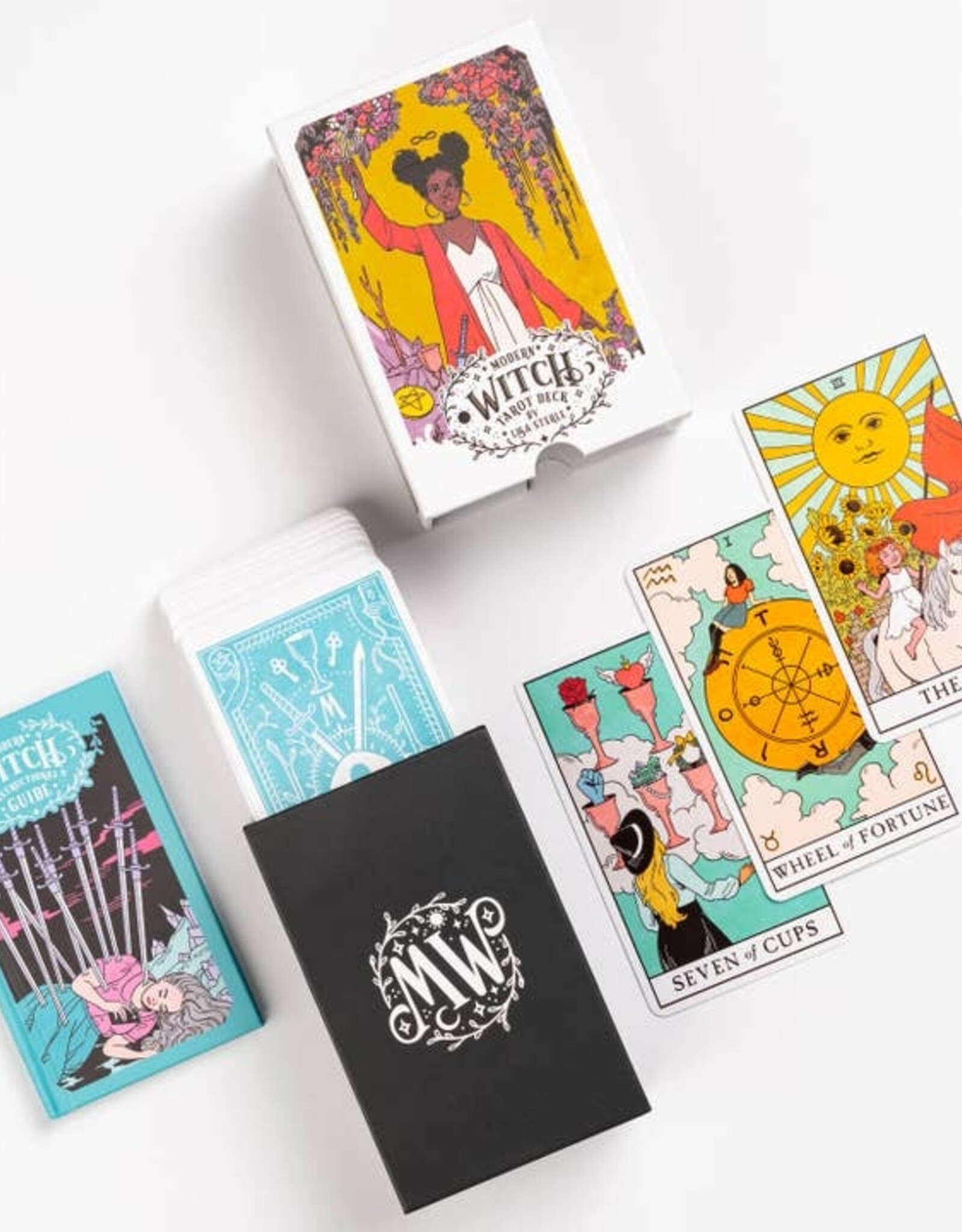 hachette Tarot Deck - Modern Witch