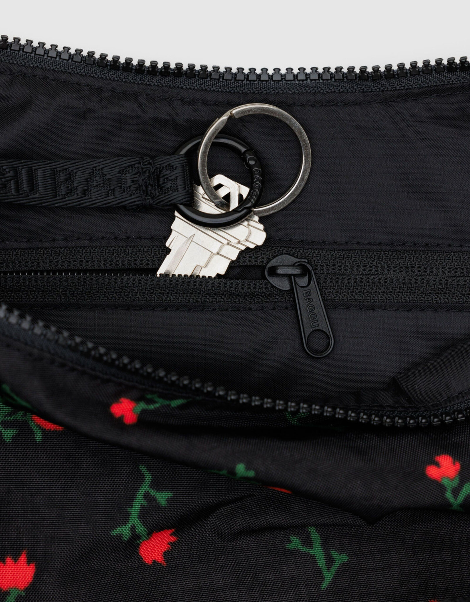 BAGGU Crescent Bag - Medium: Painted Wildflower