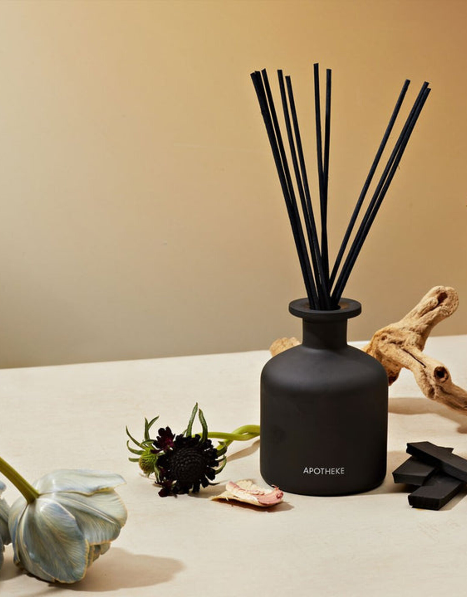 Apotheke Reed Diffuser: Apotheke
