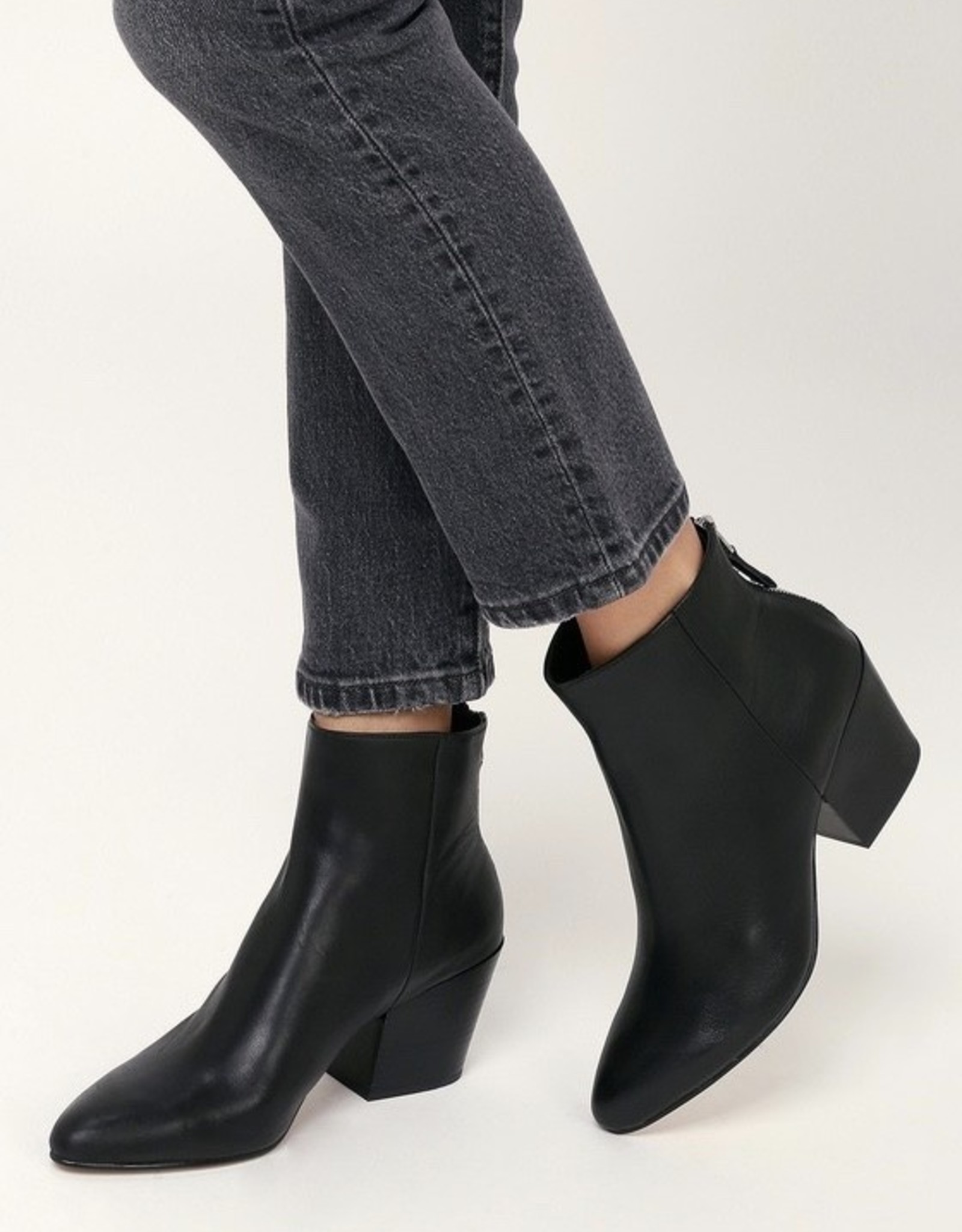 dolce vita coltyn bootie