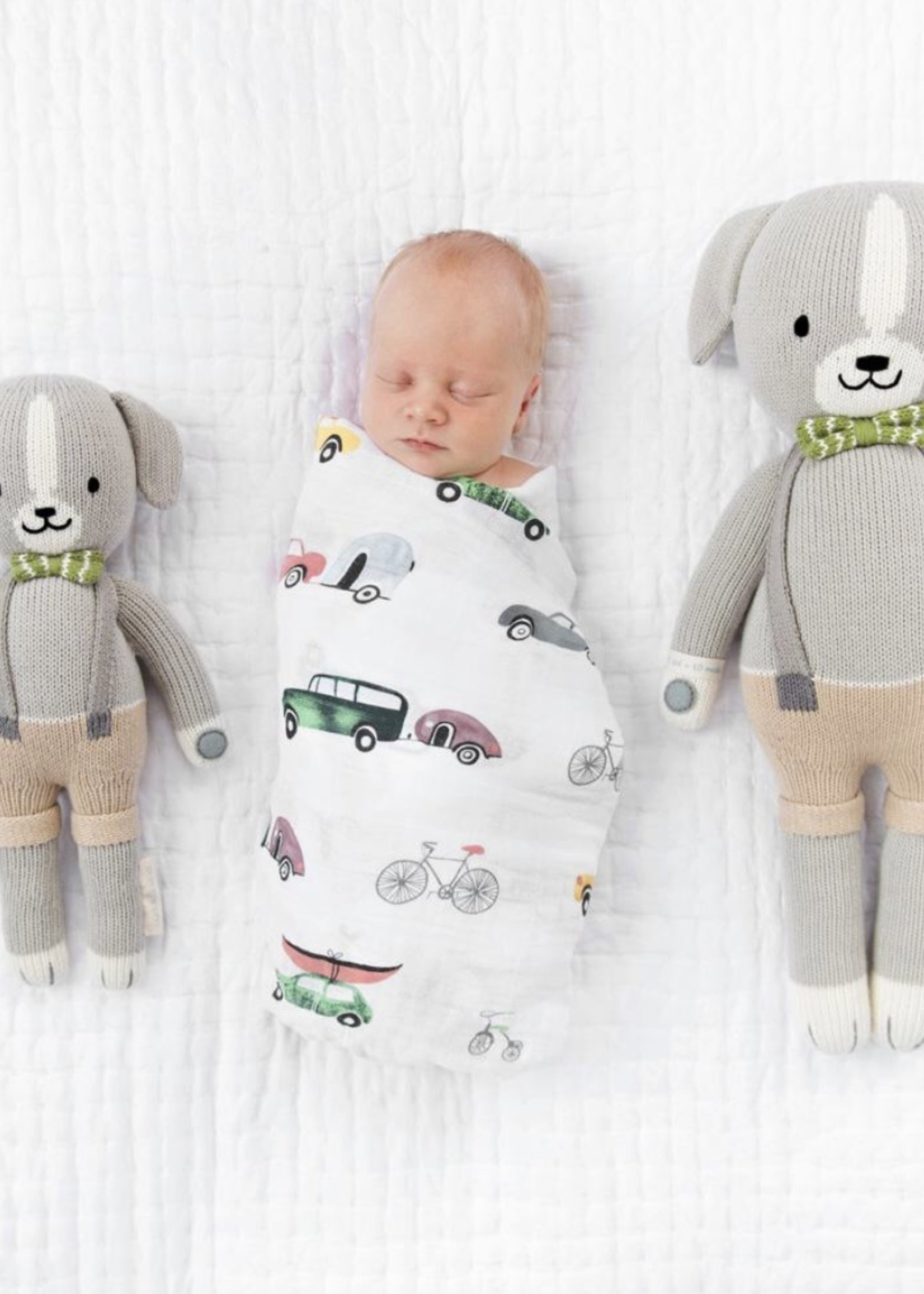 cuddle + kind Noah the dog, 20"