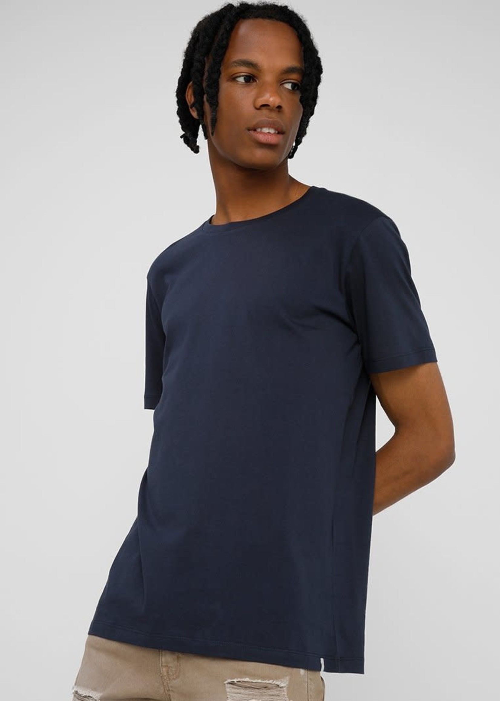 Minimum Luka Tee - LeBLANC boutique