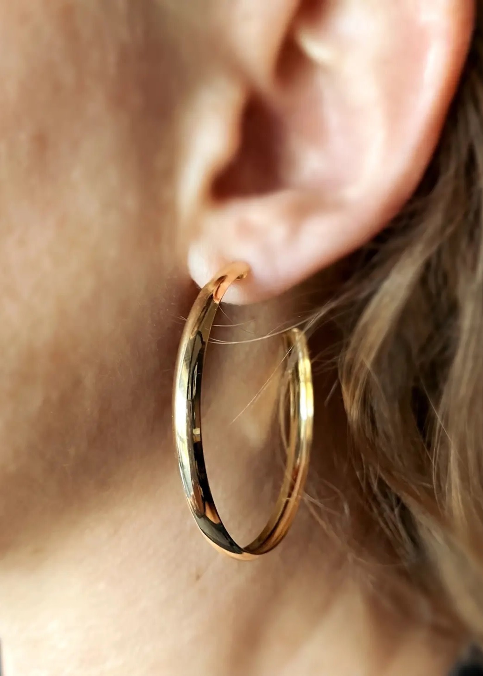 LeBLANC finds The Continuous Hoops, 18k Gold Filled