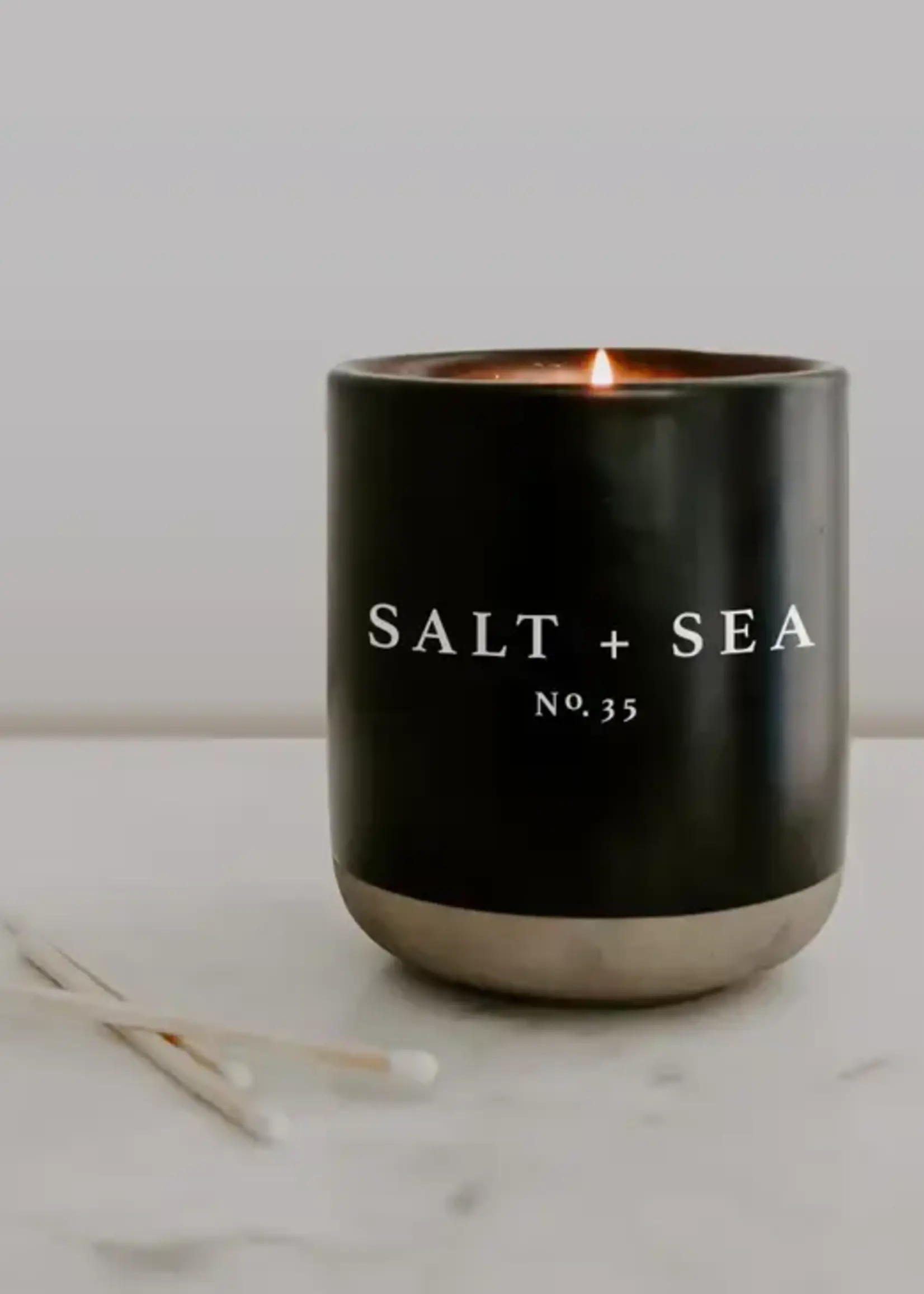 SWEET WATER DECOR Salt + Sea - 12oz Soy Candle