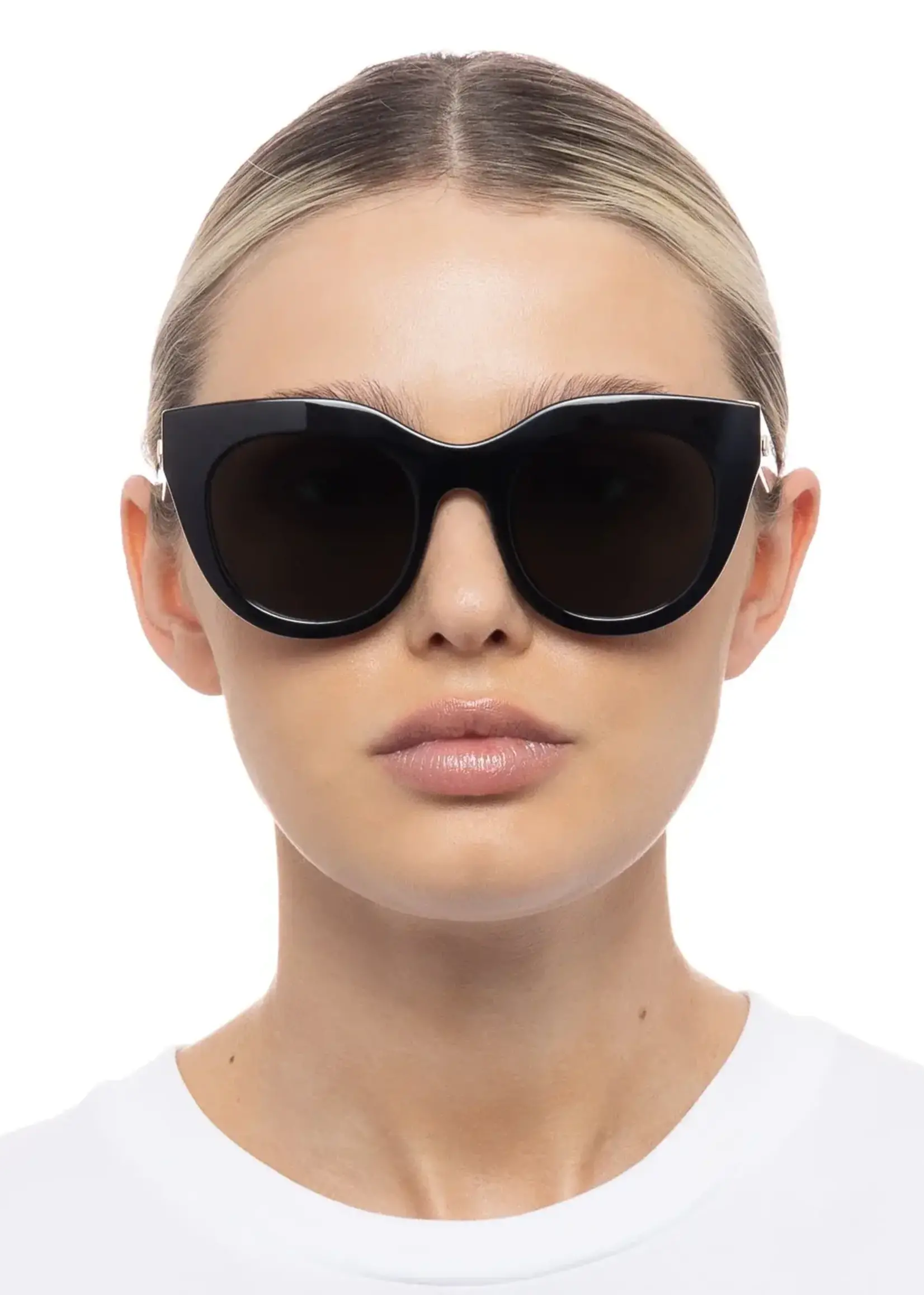 Le Specs Air Heart エアハート サングラス Le Specs Women's AIR HEART Sunglasses, Black / Smoke Mono