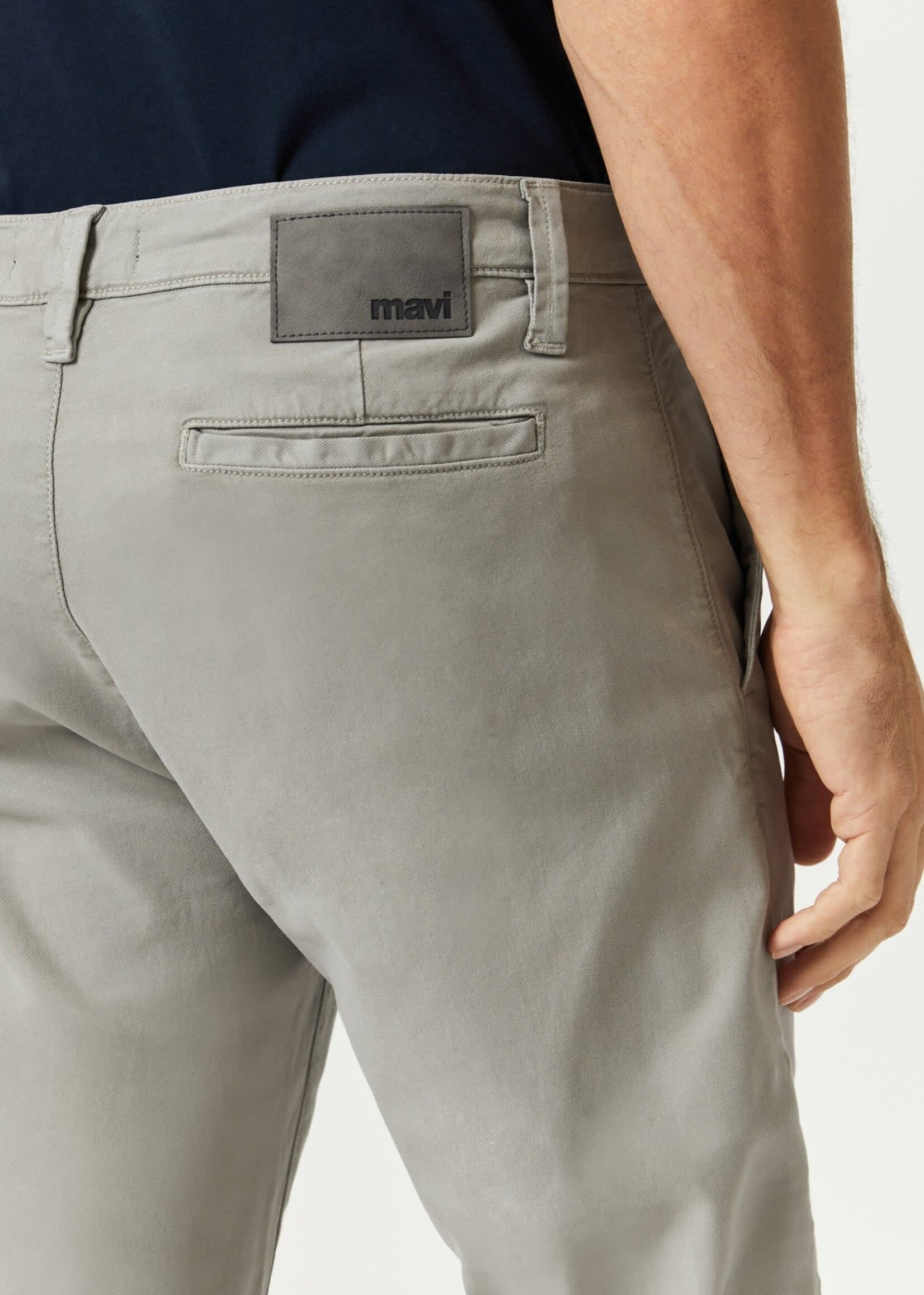 MAVI Jeans Milton Slim Straight Chino
