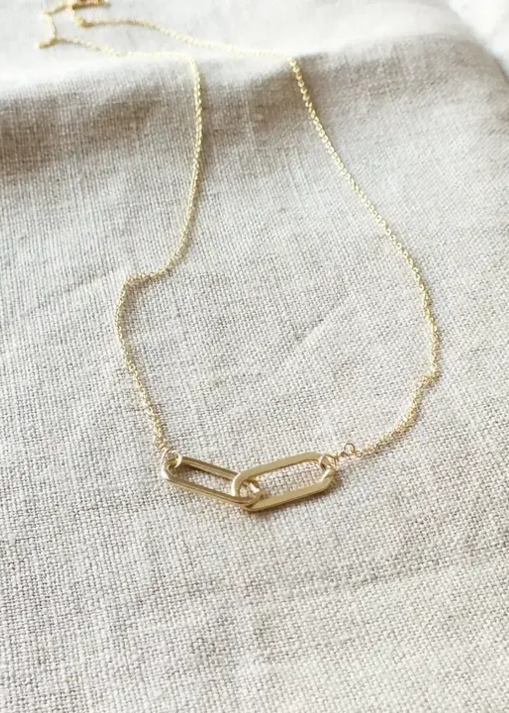BECOMING JEWELRY Linked together necklace - Gold fill 18"