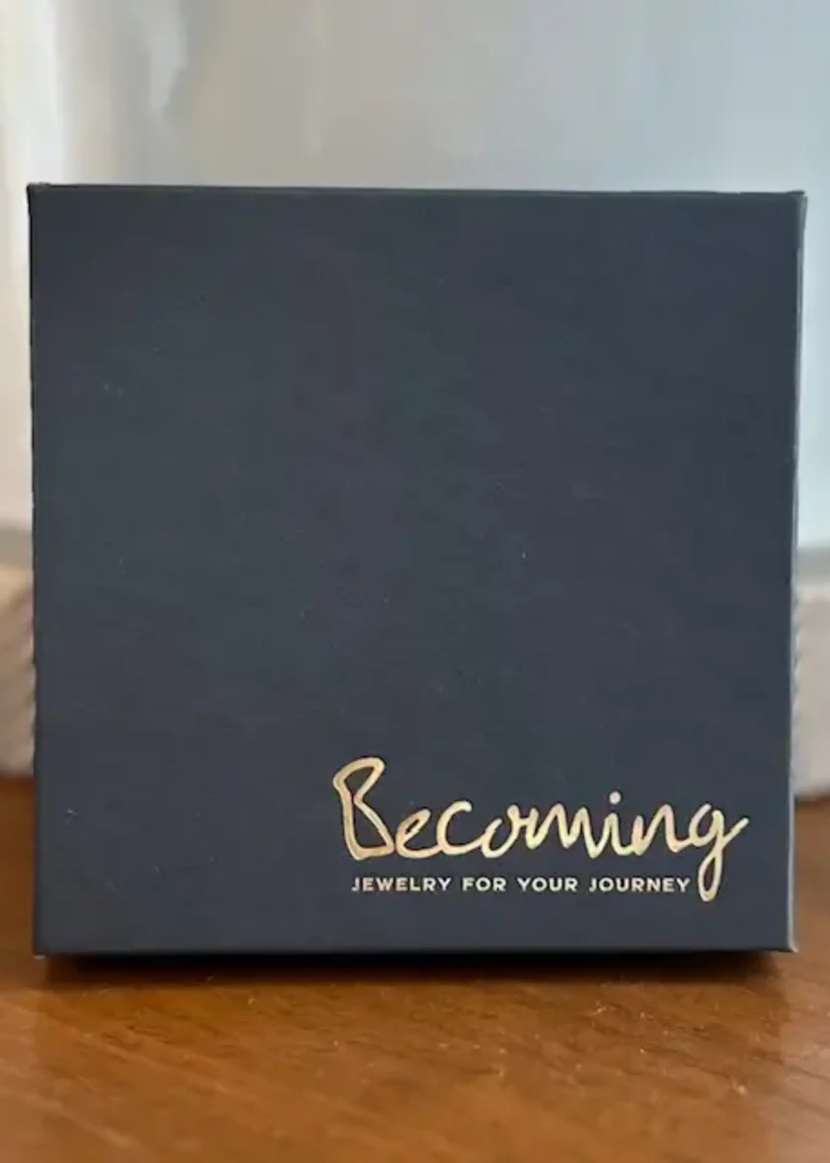 BECOMING JEWELRY The sea necklace - Gold fill 18"