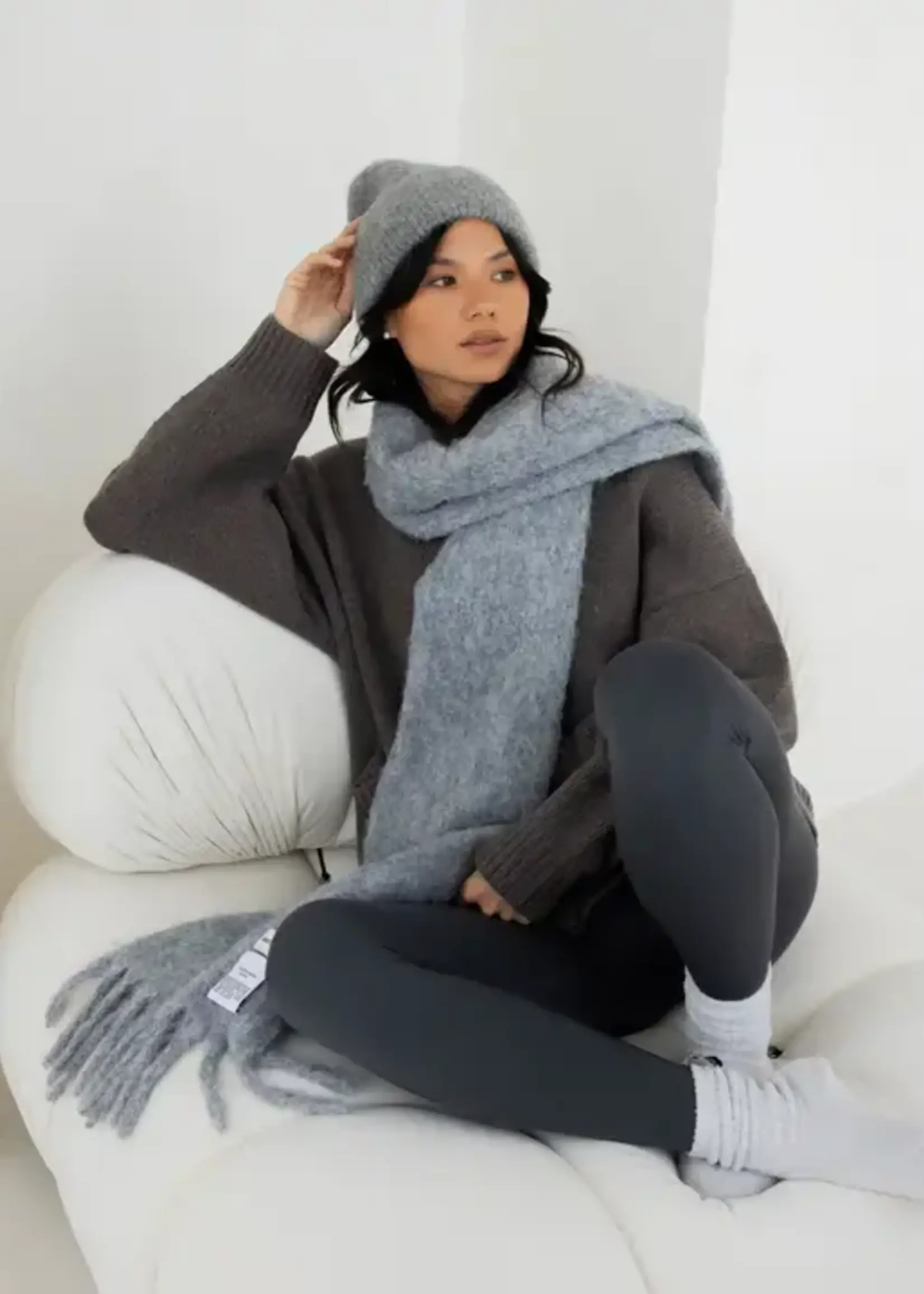 ARCTIC FOX & CO The Reykjavik Scarf with RWS Wool - Grey