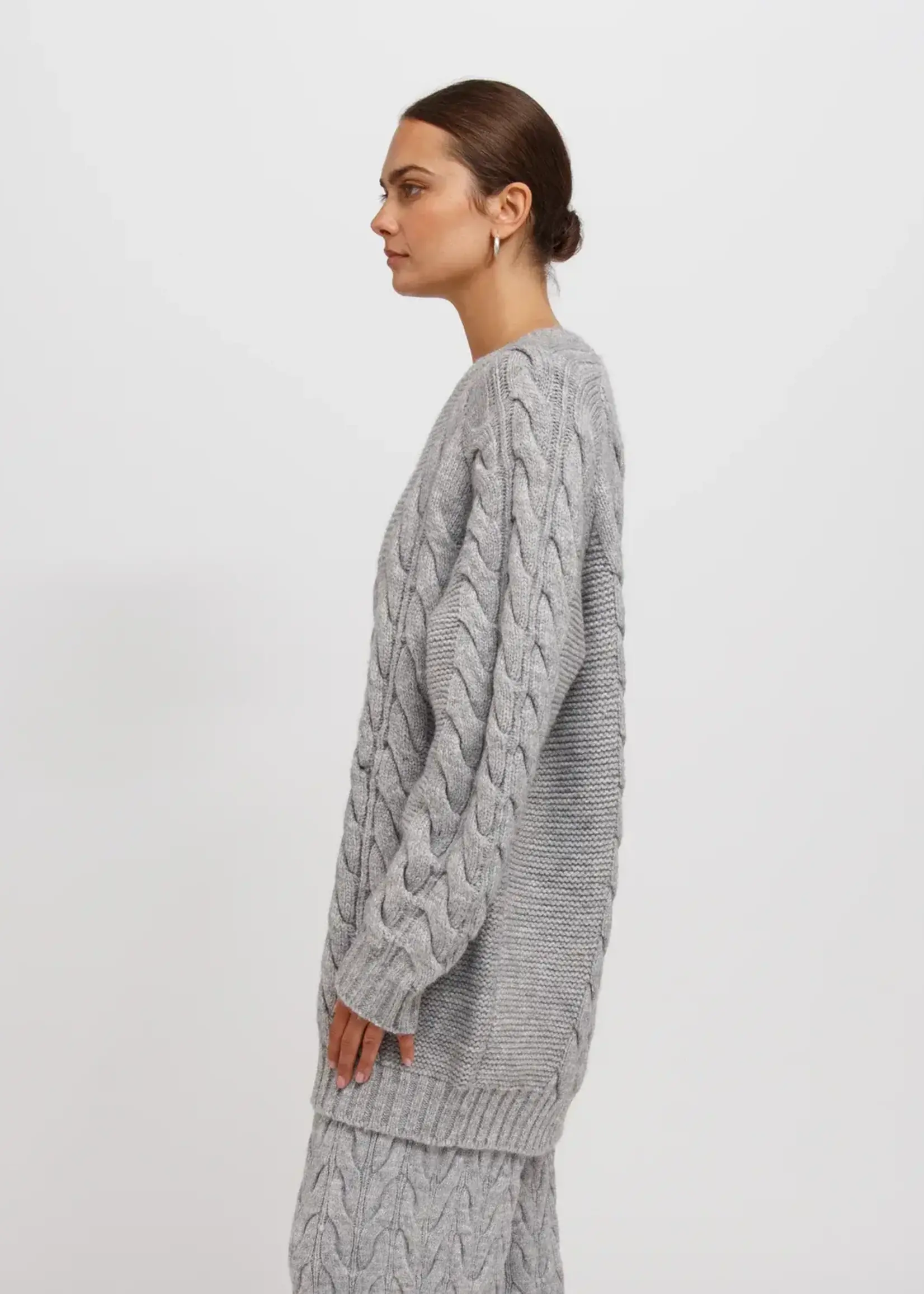 BRUNETTE  the label ADELE CABLE KNIT BIG SISTER SWEATER