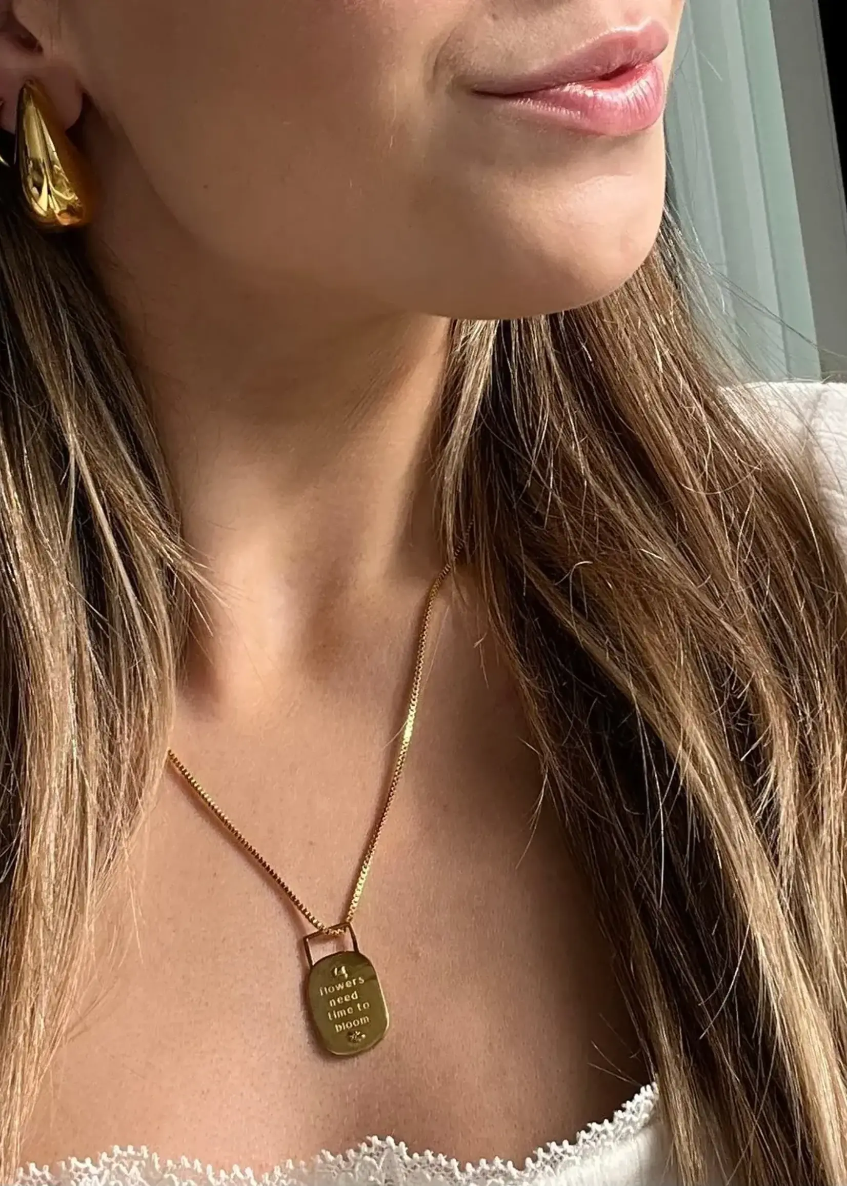 NAMASTE JEWELRY Bloom Affirmation Necklace
