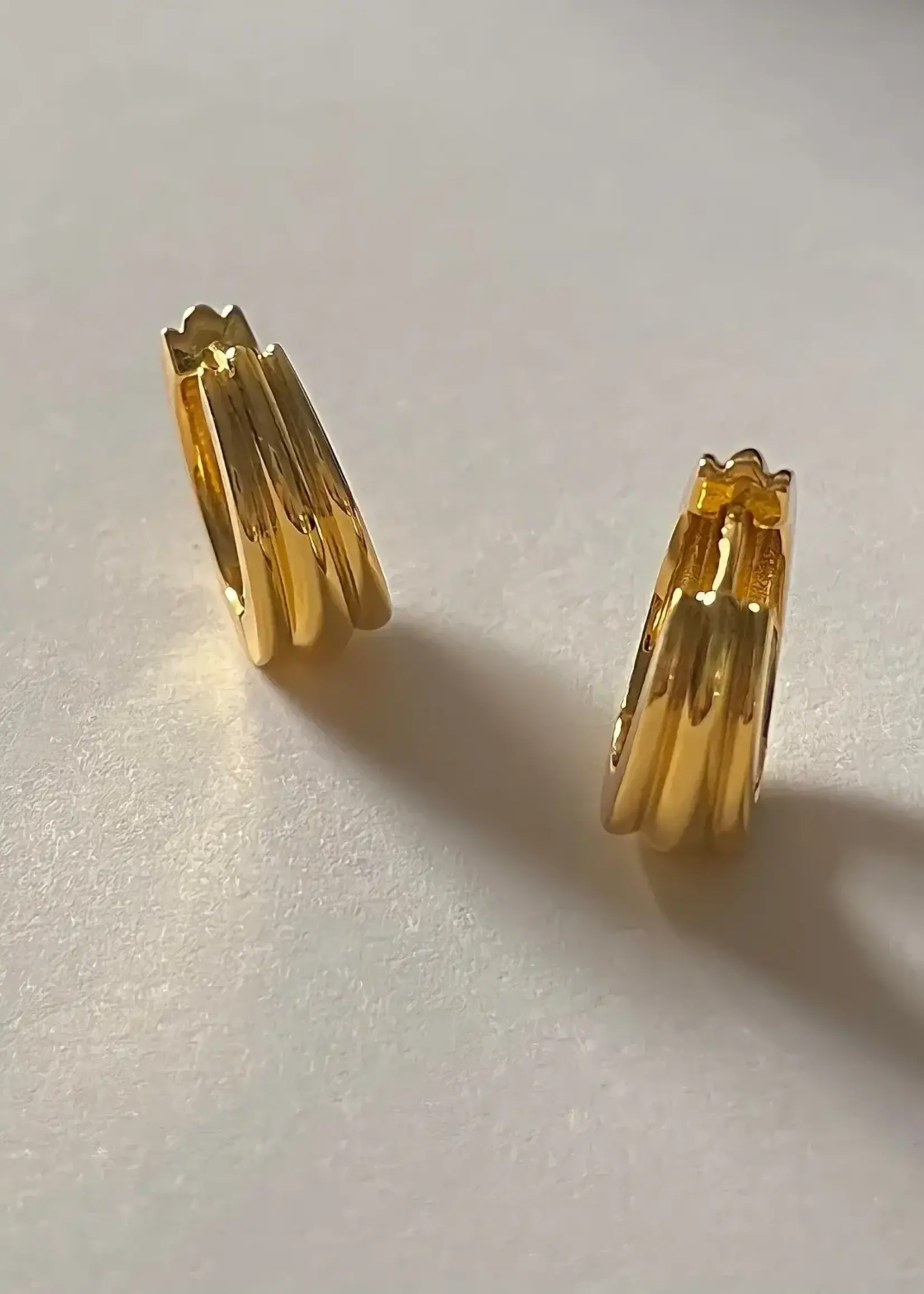 NAMASTE JEWELRY Miami Hoops, GOLD