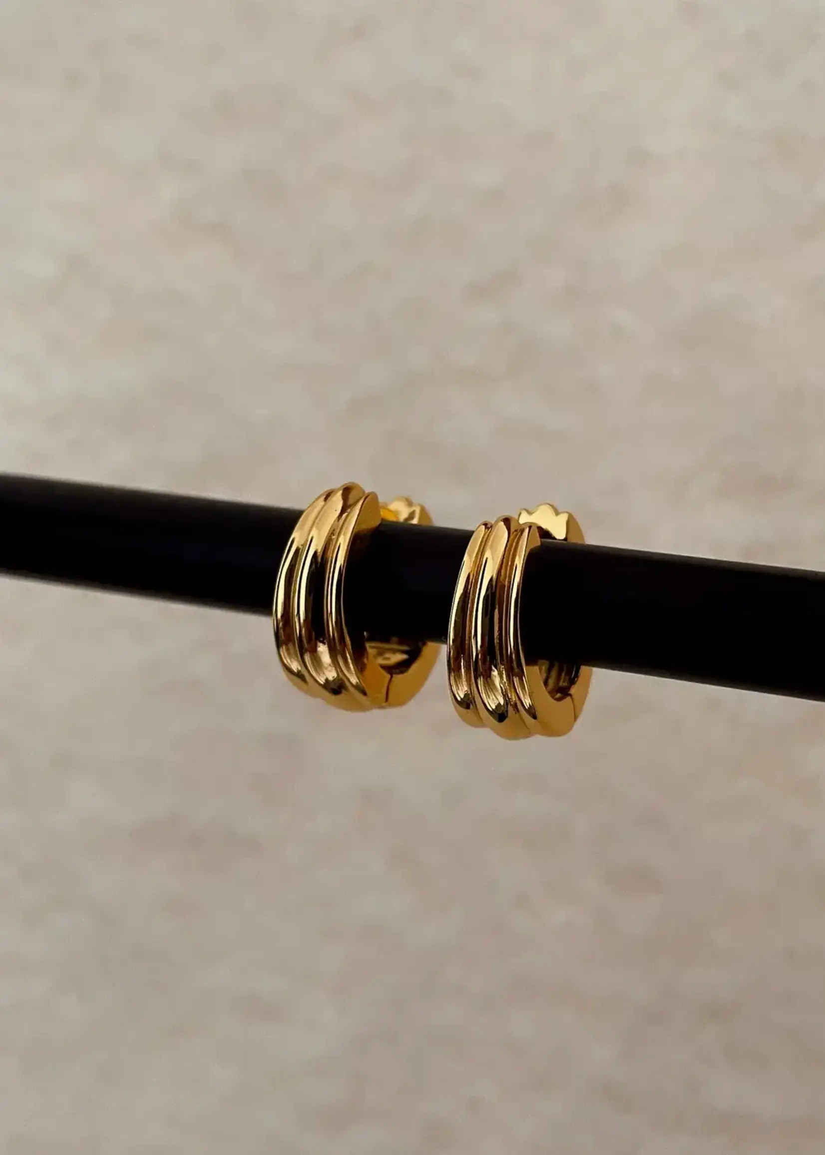 NAMASTE JEWELRY Miami Hoops, GOLD