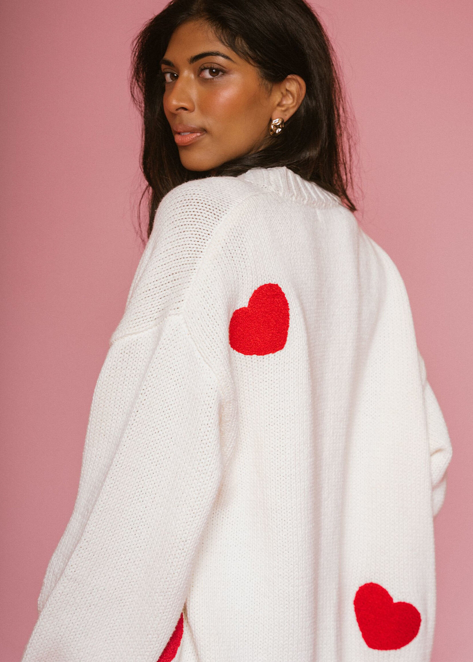 BRUNETTE  the label AUDREY ALL OVER HEART OVERSIZED CARDIGAN