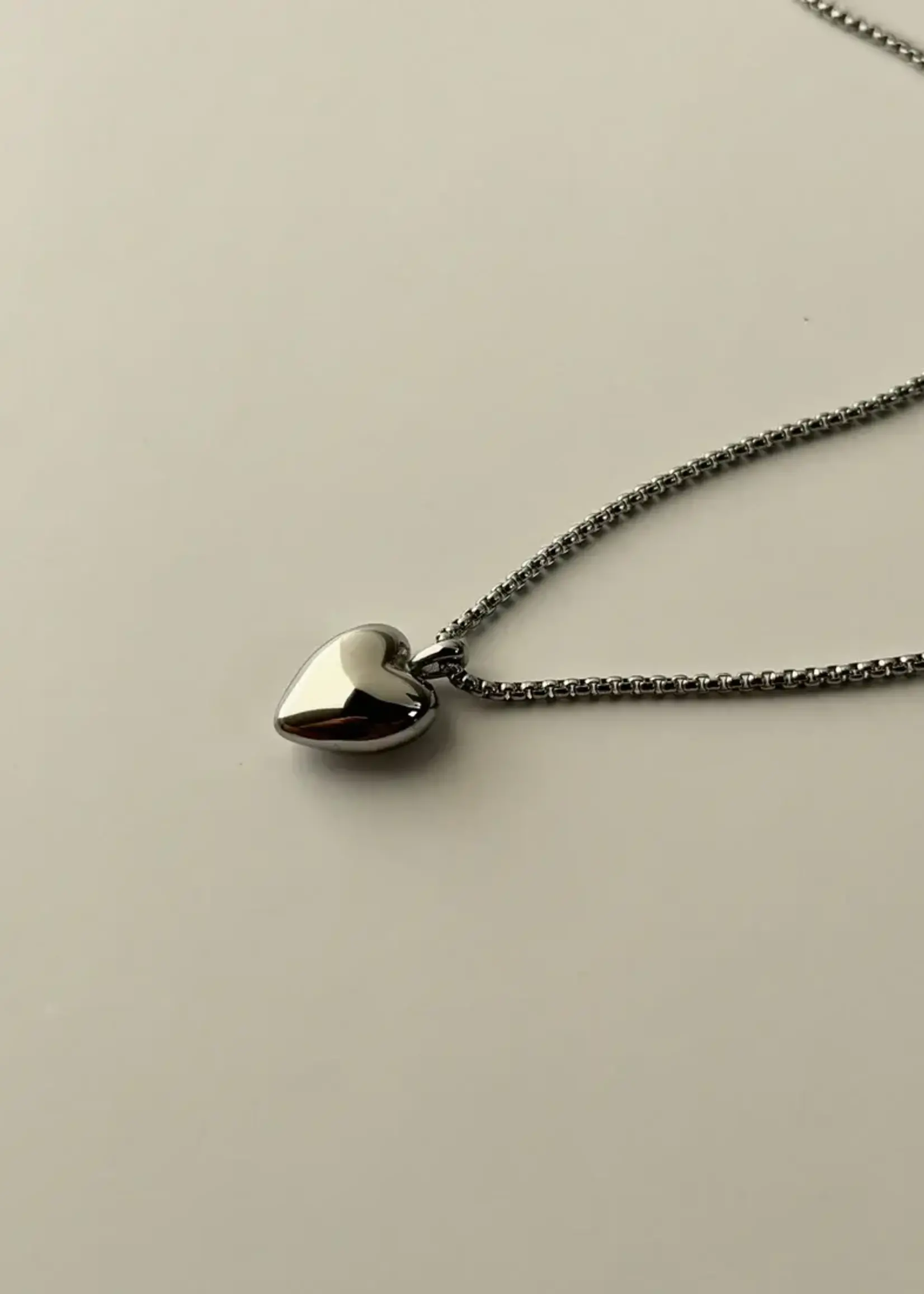 NAMASTE JEWELRY Mon Amour Necklace, SILVER